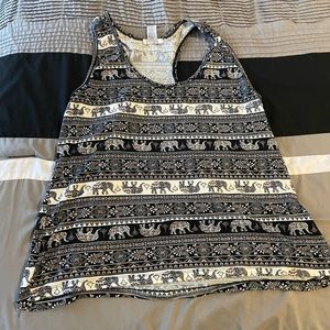 Cute elephant tank 🧘♀️